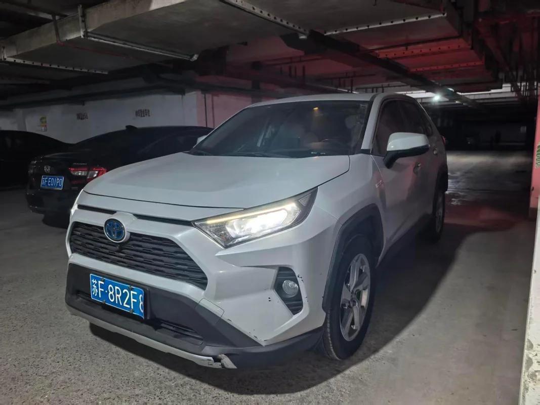 2020 Toyota RAV4 2020 RAV4 Hybrid 2.5L E-CVT FWD Élite - Seek Motors