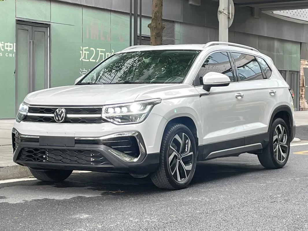 2024 Volkswagen Touareg 2024 300TSI FWD Luna Edition - Seek Motors