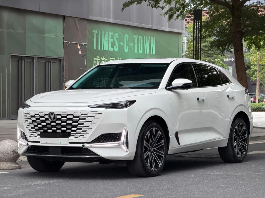 2022 Changan UNI-K iDD 2022, moteur Blue Whale iDD 130 km 1.5 T, version Luxe - Seek Motors